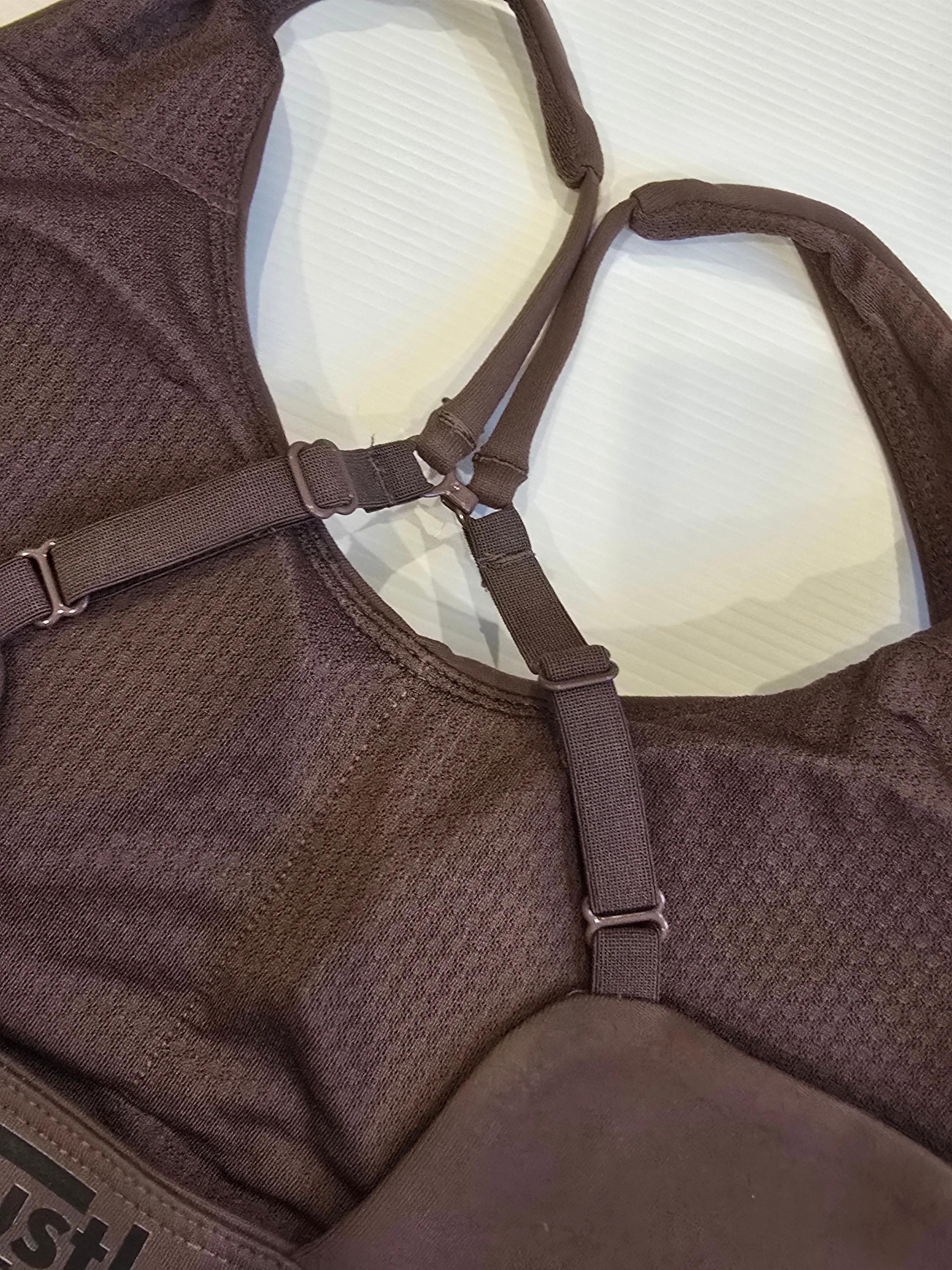🖤 Cross-Over Crop Top - Black and Chocolate
