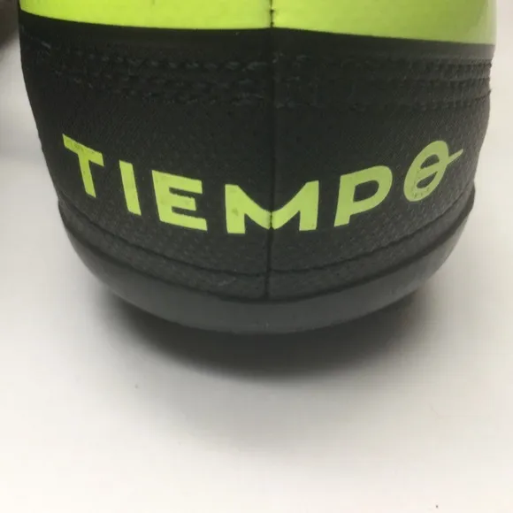 ⚽️ NIKE - OUTDOOR - BLACK &amp; VOLT YELLOW - TIEMPO LEGEND 8 - SOCCER CLEATS ⚽️