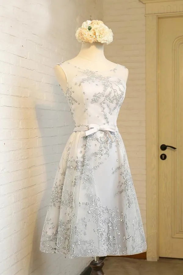A-Line Boat Neck Knee-Length Tulle Homecoming Dress With Applique  TR0202
