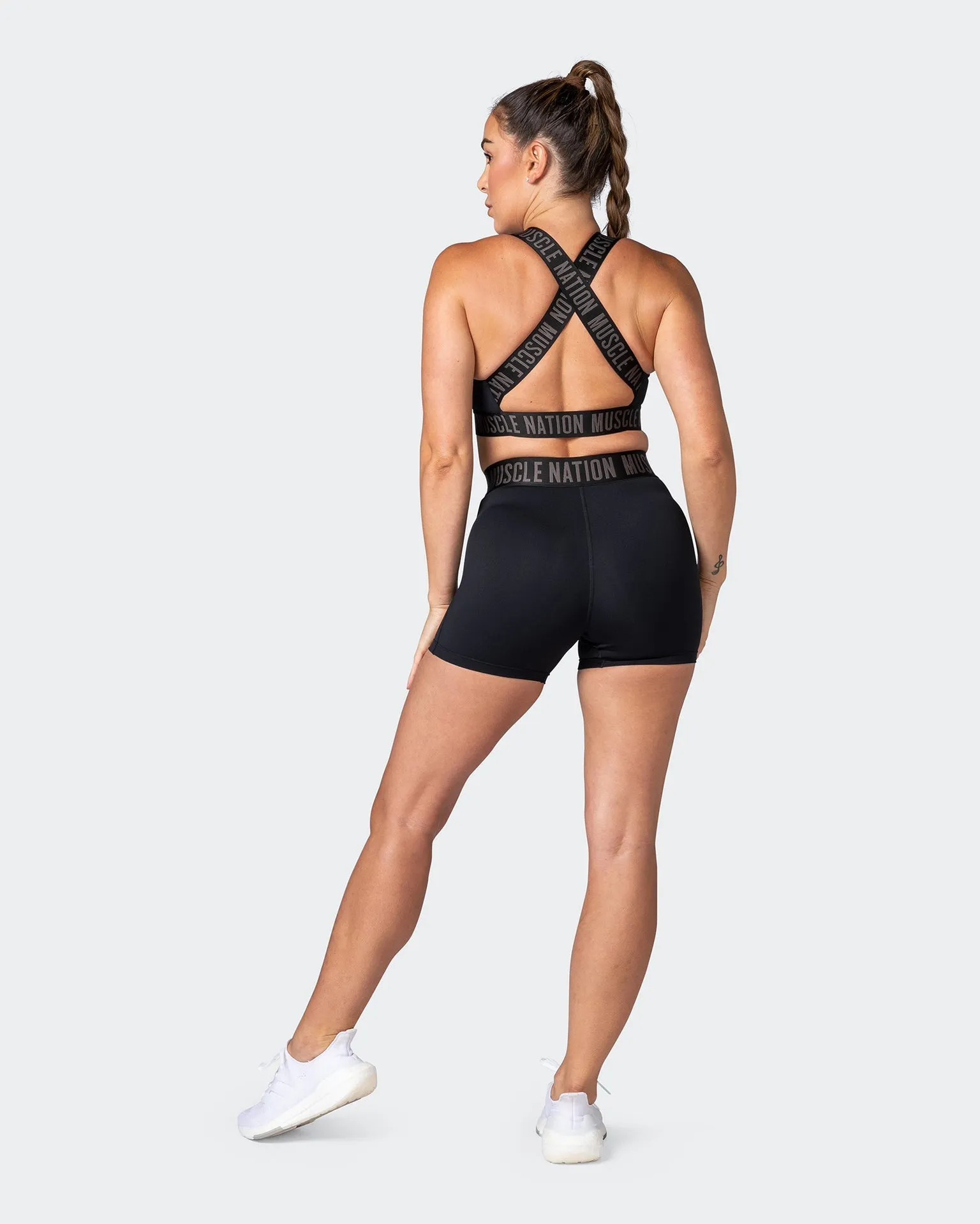 Advantage Cross Band Midway Shorts - Black