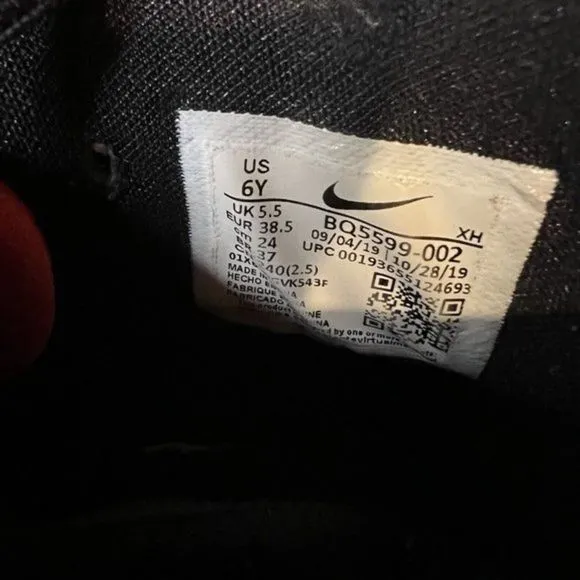Childrens Kids Nike Kyrie 6 Bred Athletic Basketball Shoes Sneakers Size 6 Y GUC