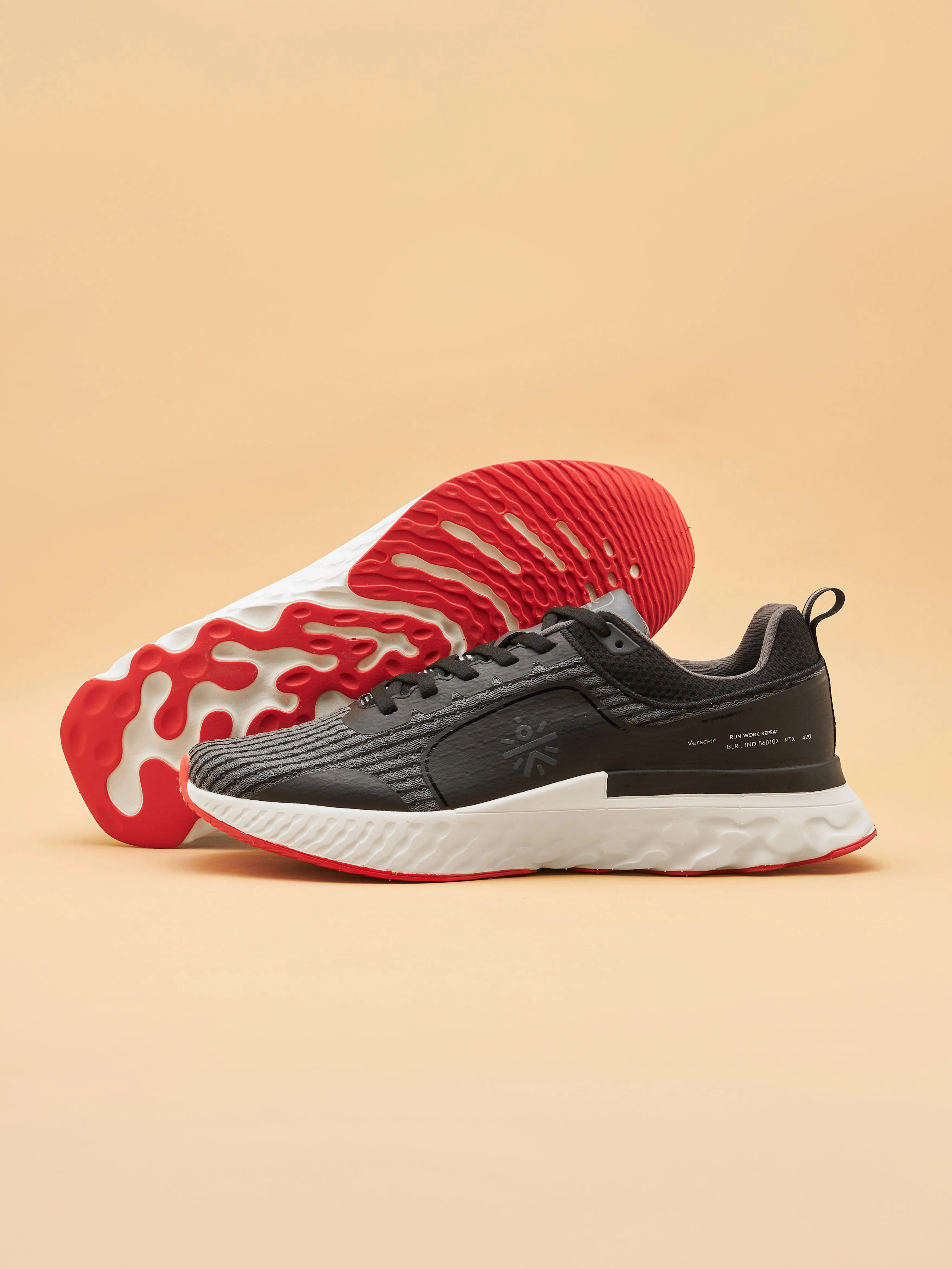 cult Versa Maze Men Running Shoes -  Black
