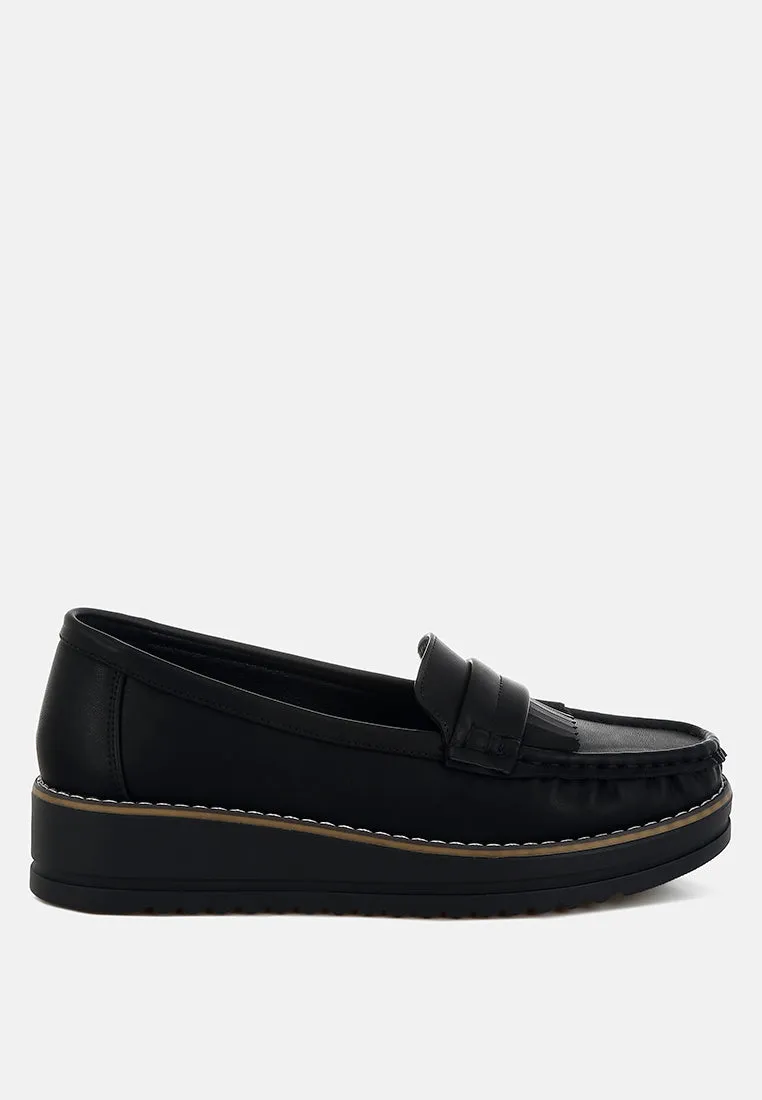 Fringed Nubuck Loafers


 By RUW