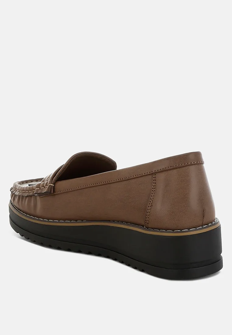 Fringed Nubuck Loafers


 By RUW