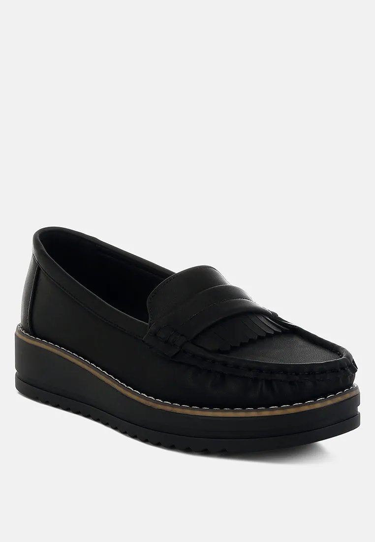 Fringed Nubuck Loafers


 By RUW
