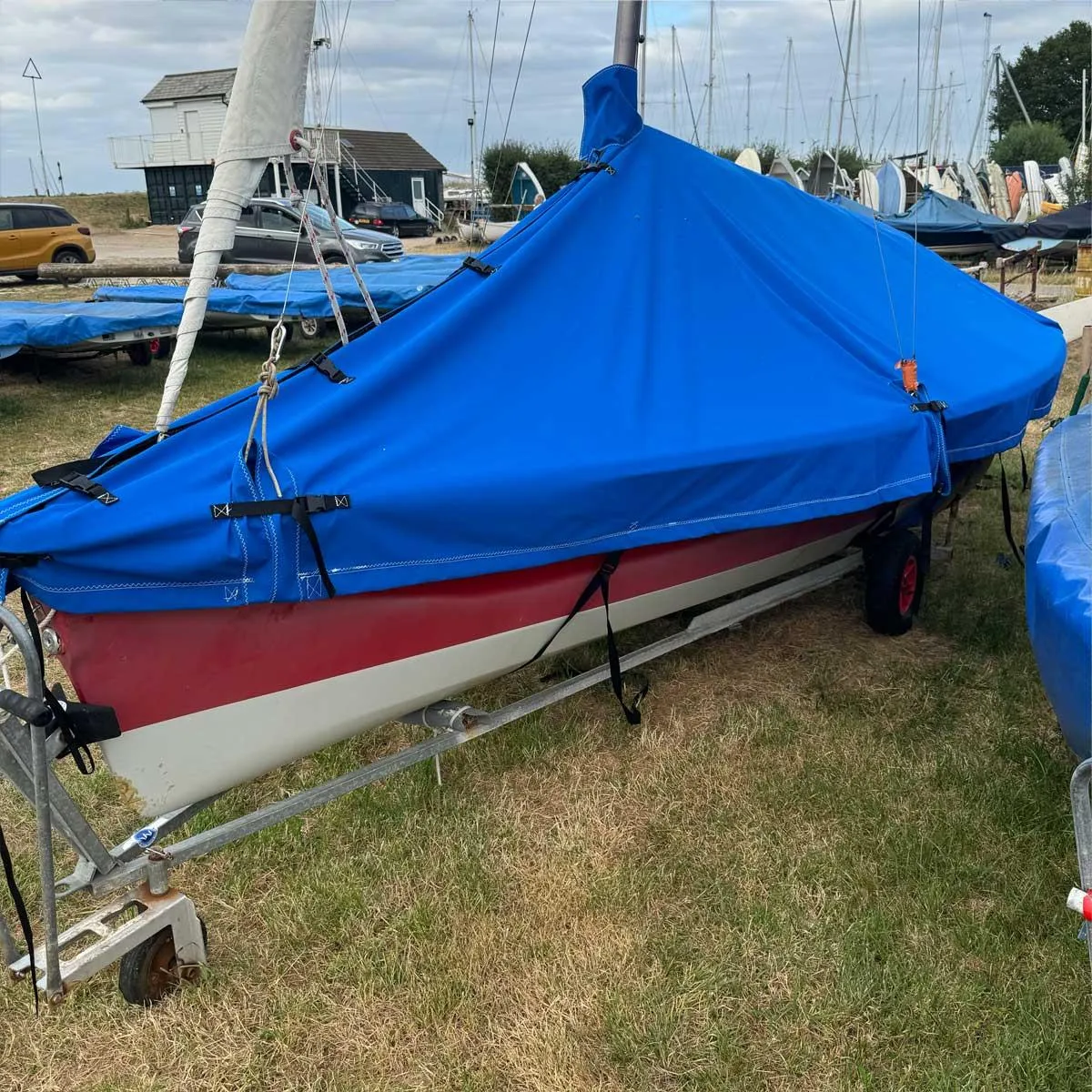 Laser Stratos Boat Cover - Boom Up - Breathable Polycotton