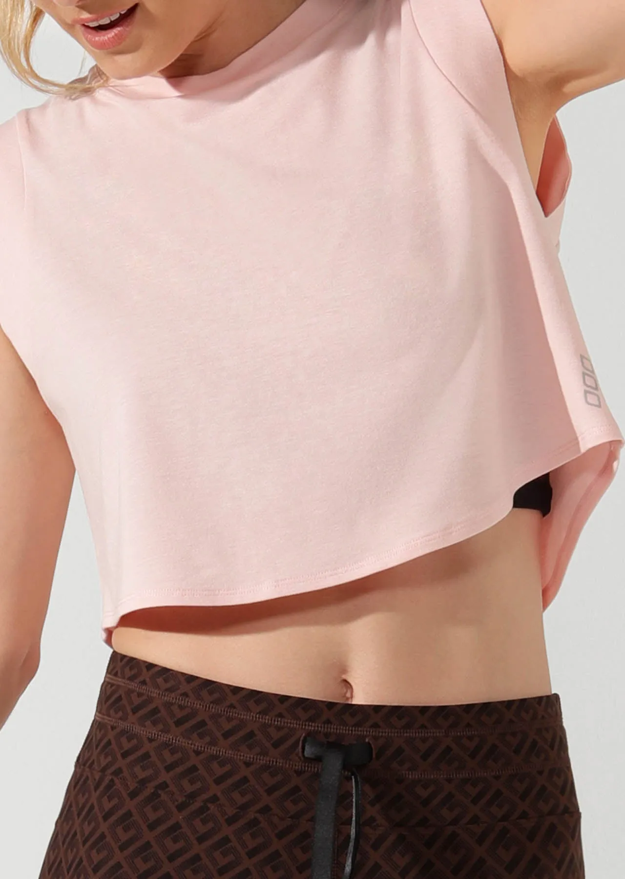 Move Easy Cropped Tank