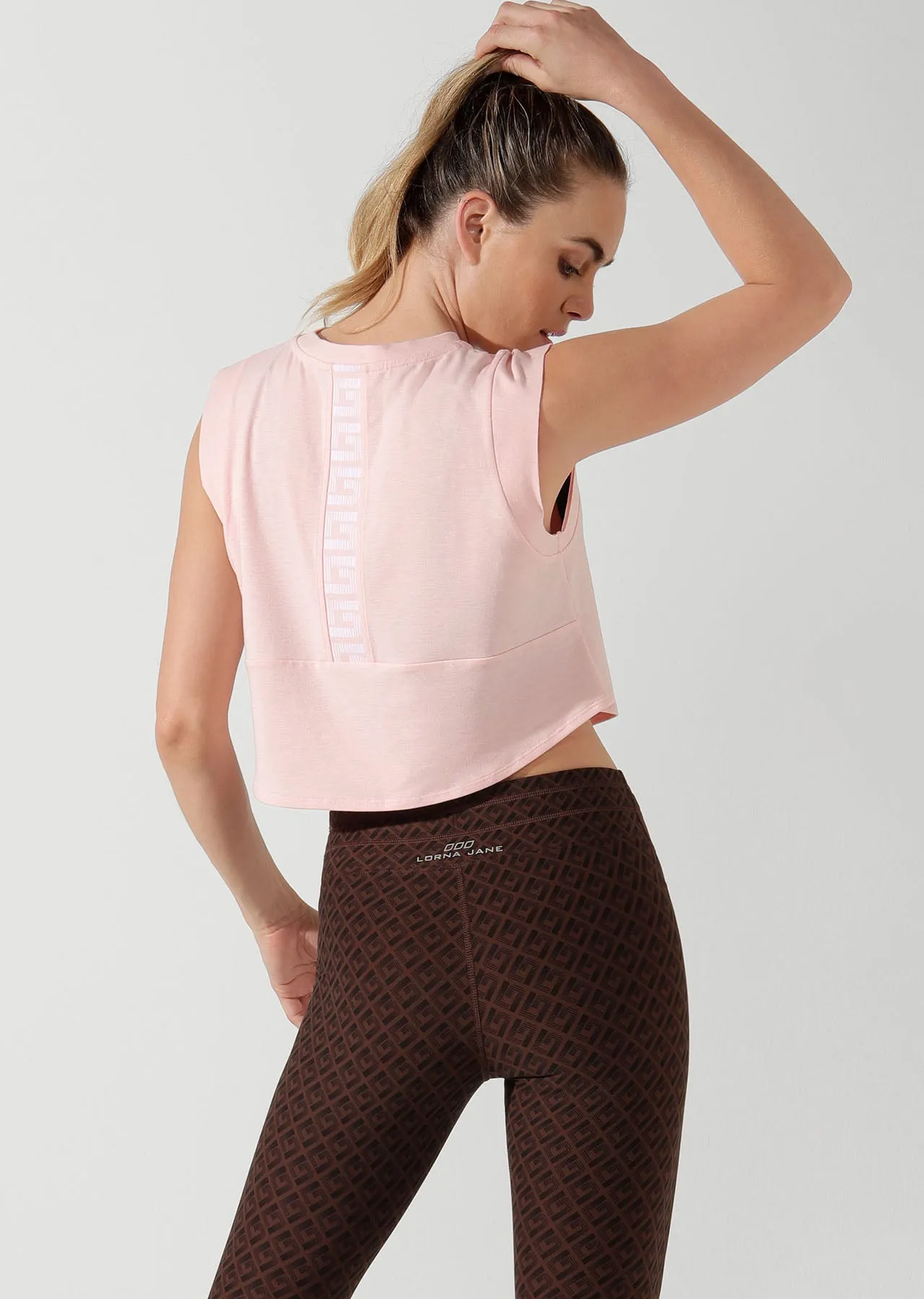 Move Easy Cropped Tank