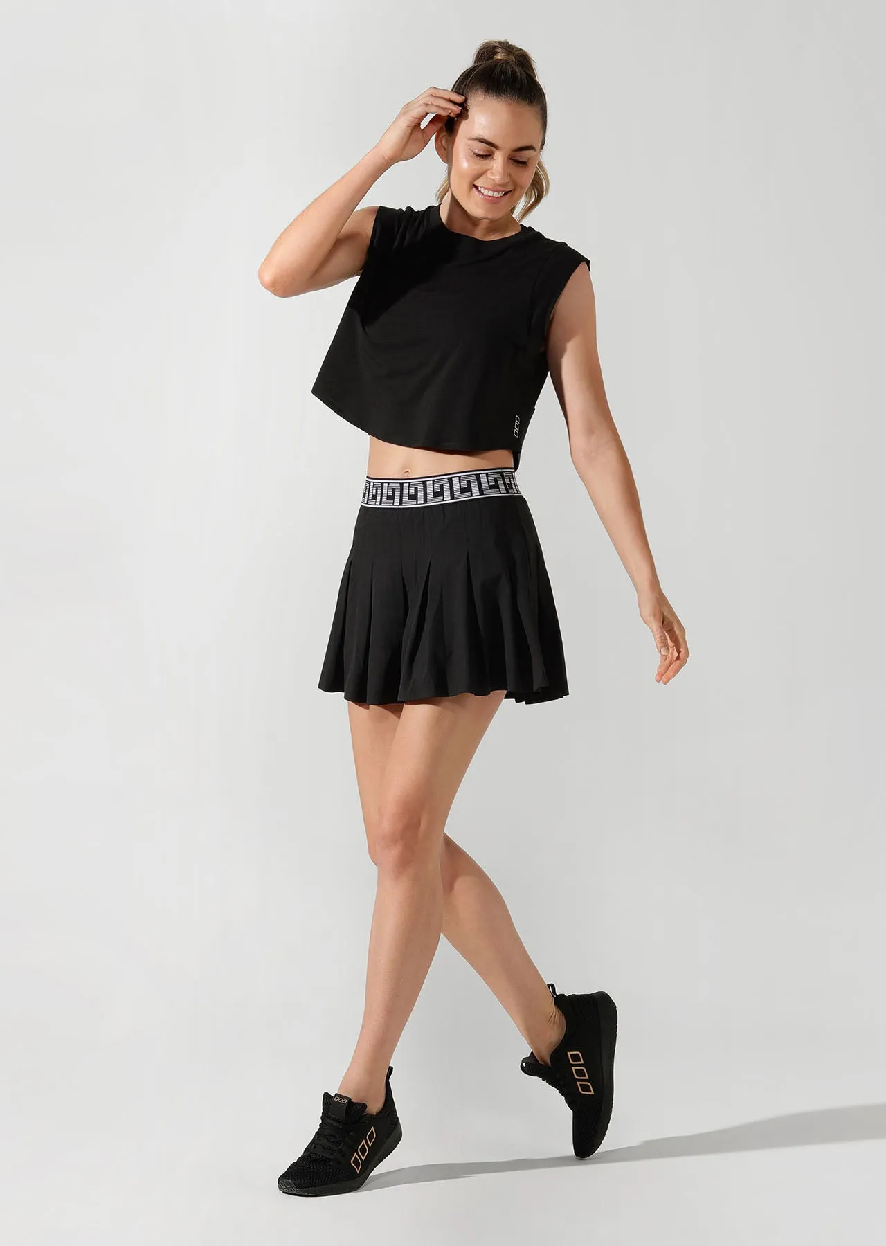 Move Easy Cropped Tank