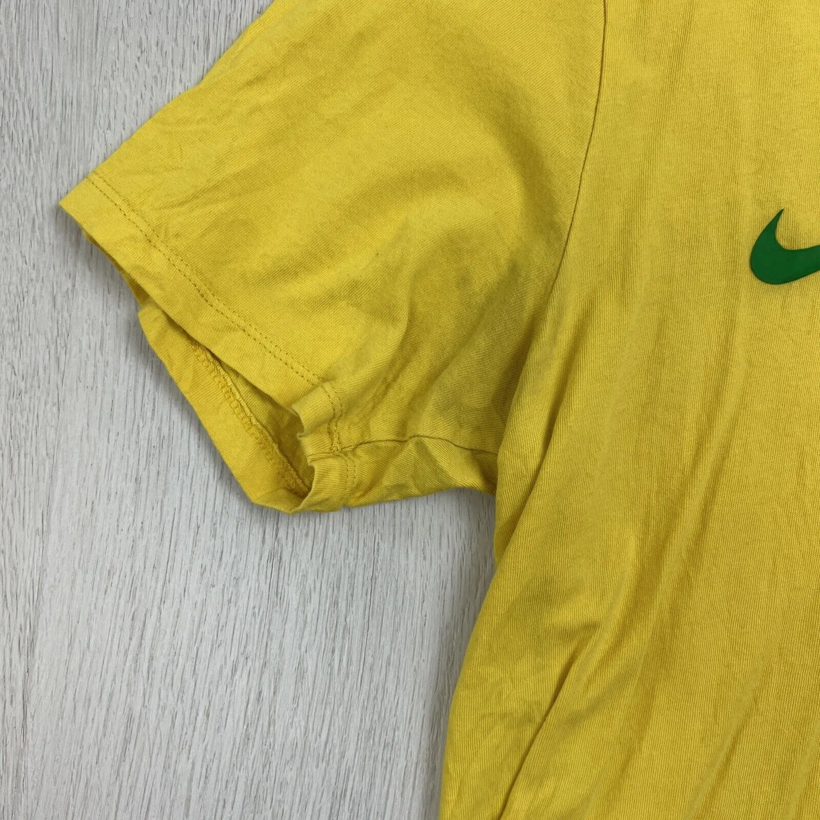 Nike Brazil Football Soccer Yellow Athletic CutT-shirt Size Medium