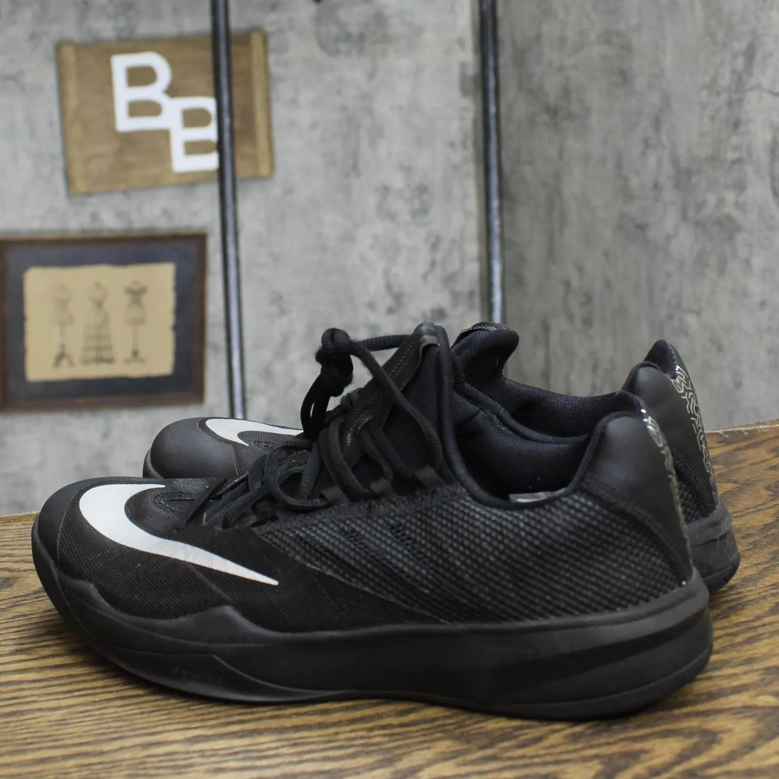 Nike Mens Zoom the Run Basketball Shoes Sneakers 1678aaf2c85ae8 Black / Silver 8