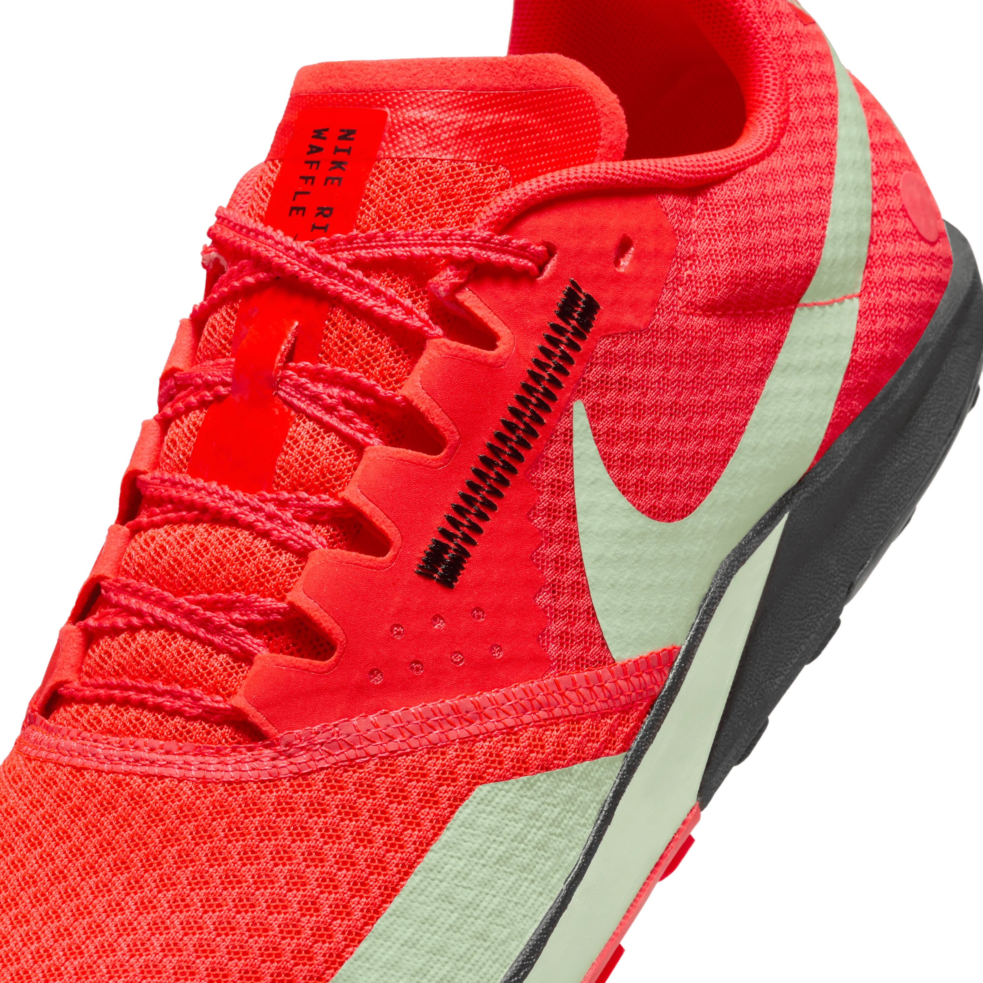Nike Rival Waffle 6 (all ages)