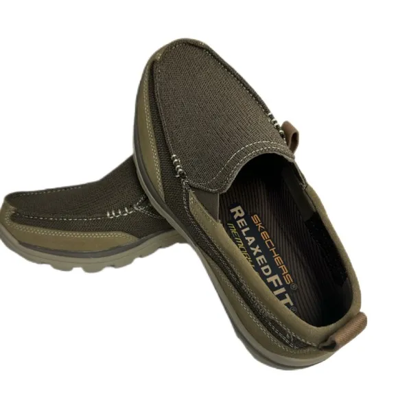NWT/ Skechers Milford Casual loafer/ Size 7