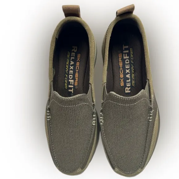 NWT/ Skechers Milford Casual loafer/ Size 7