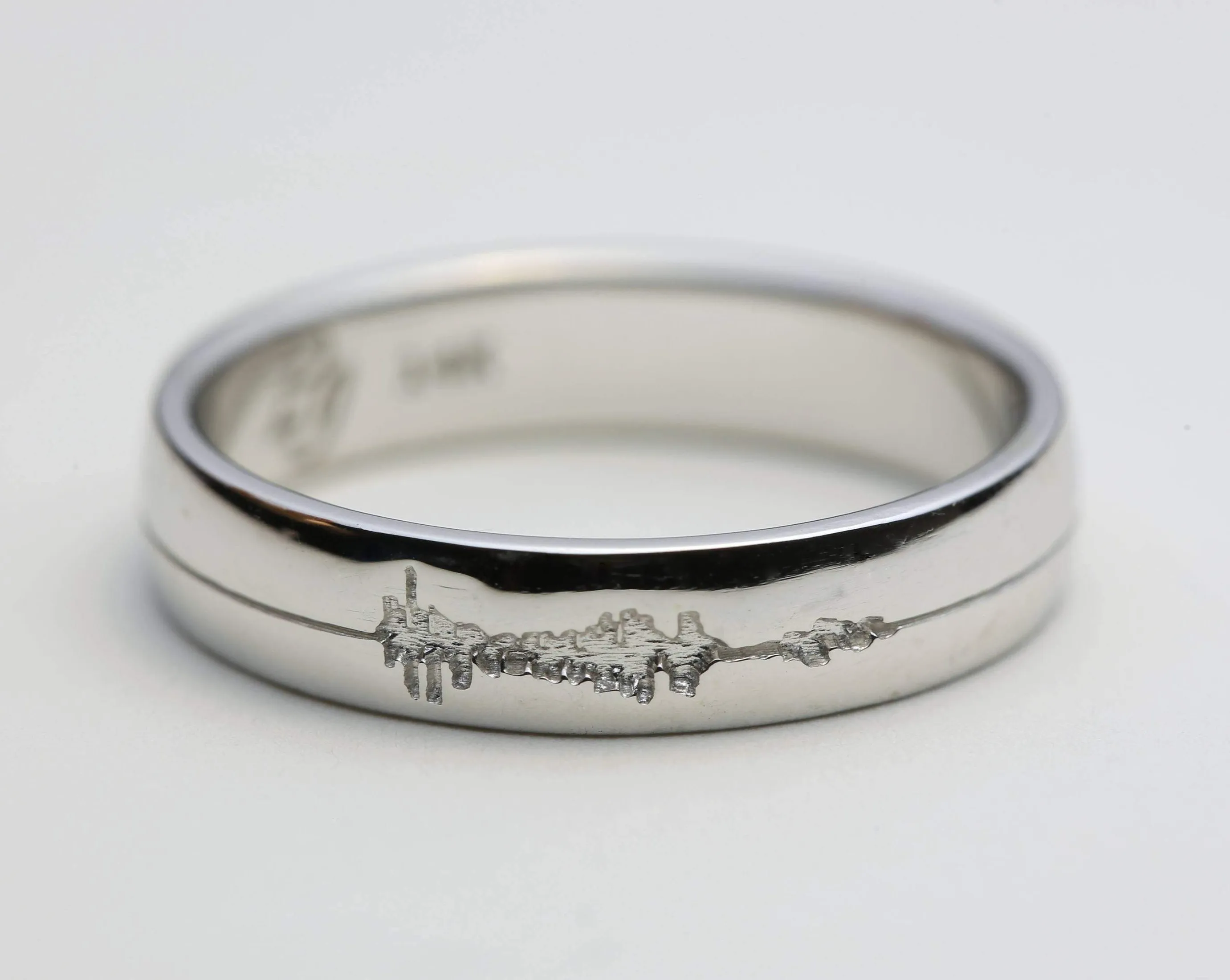 Personalized Sound Wave Wedding Band 4mm