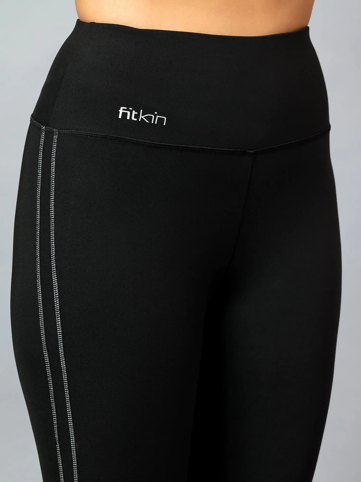 Reflective black high waist training tights