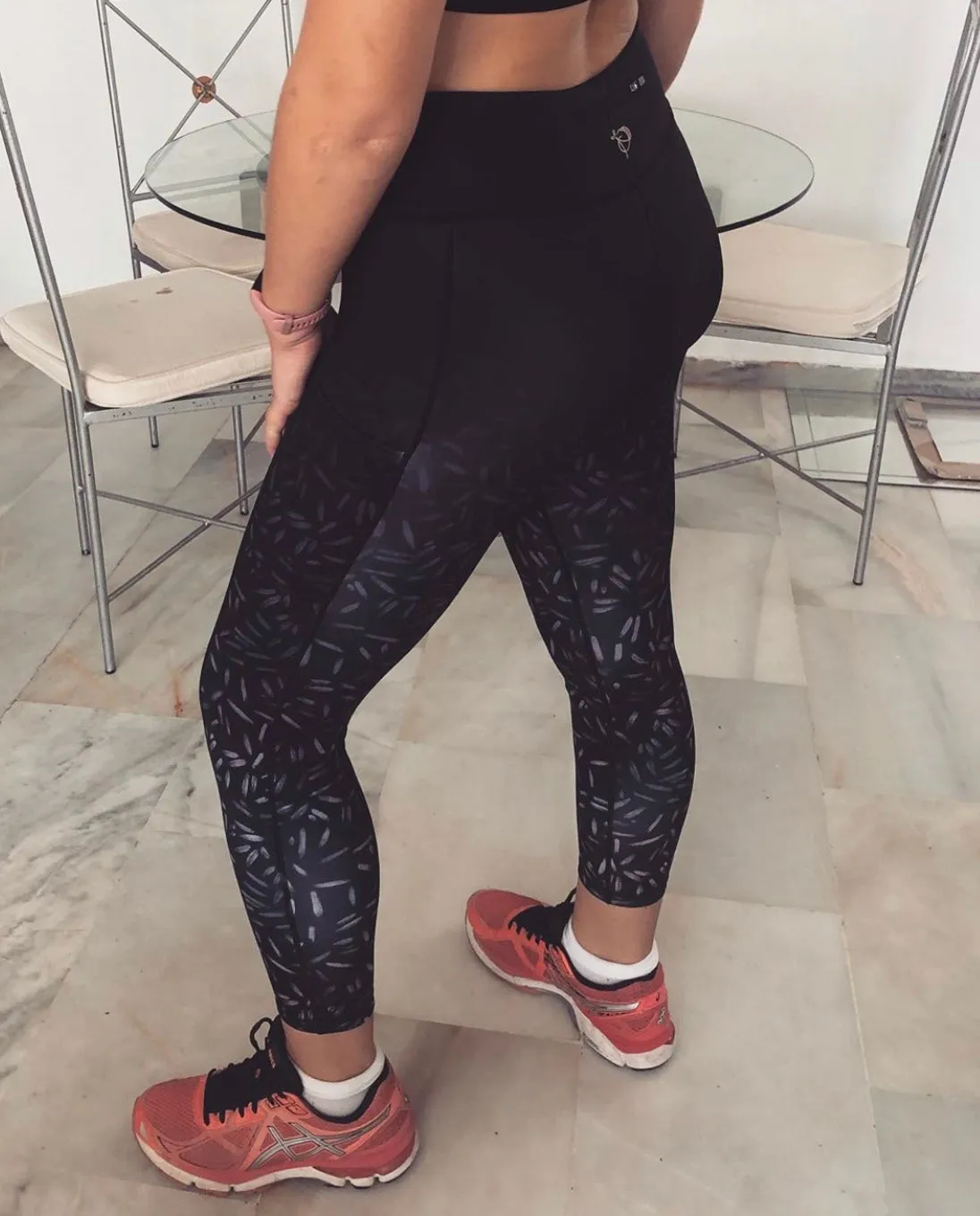 Scattered Line Gym Leggings