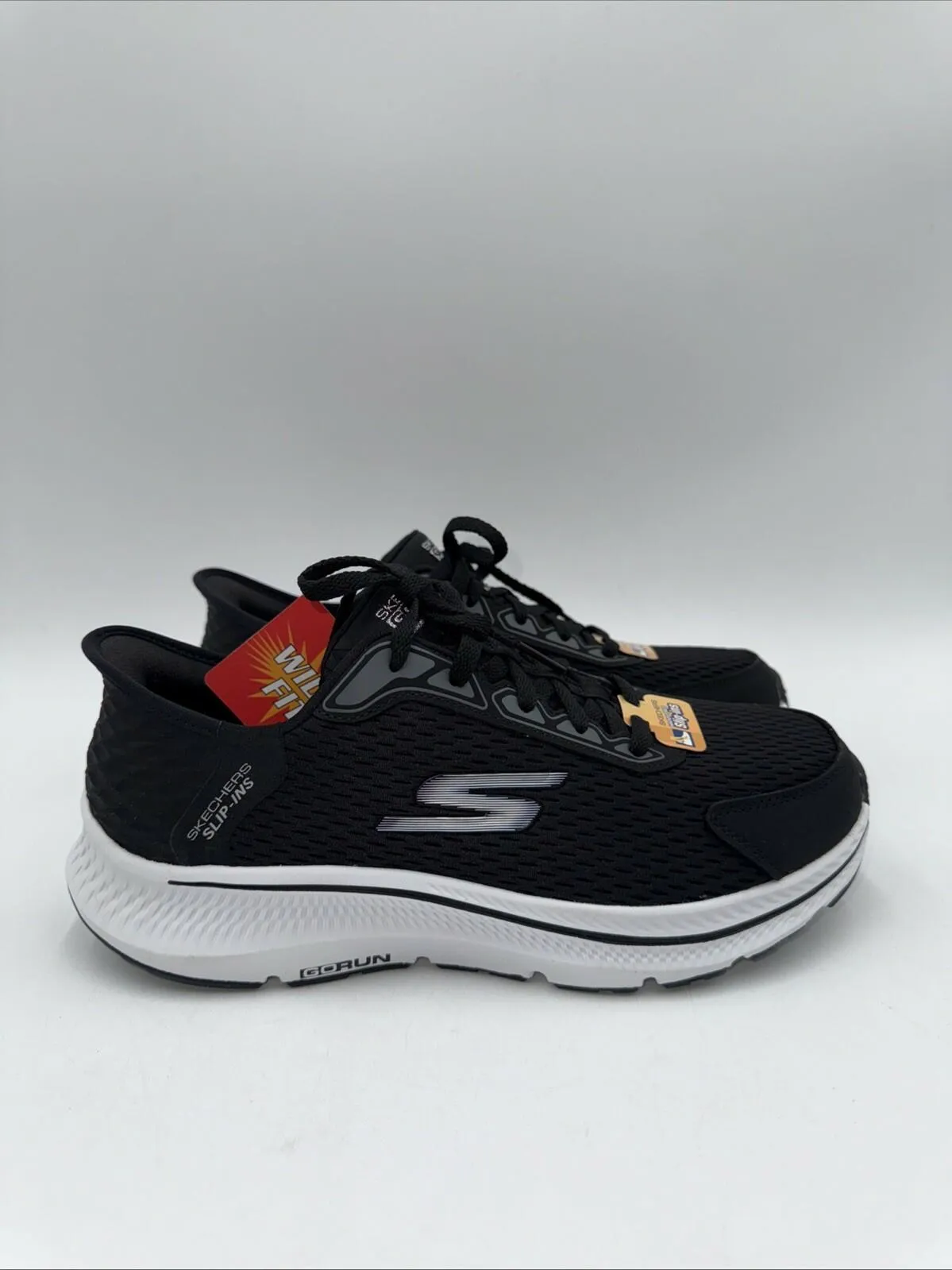 SKECHERS Slip-ins Go Run Consistent 2.0-ENDURE  Black/White US 8.5