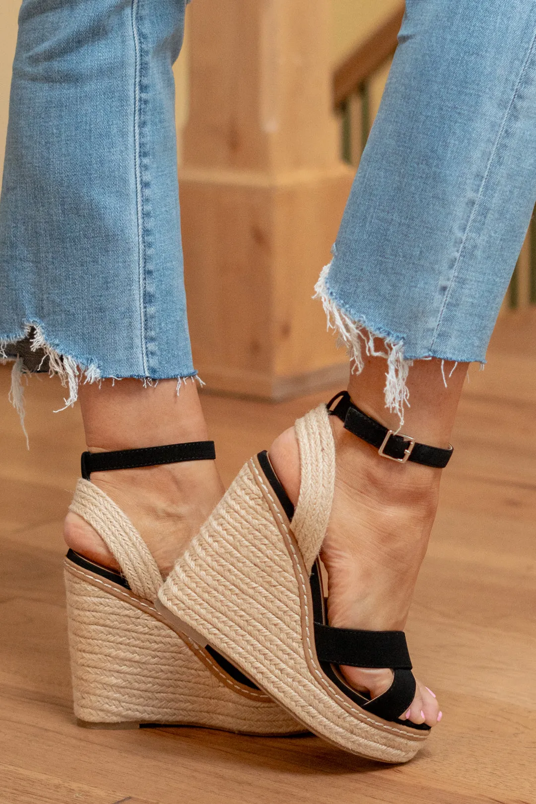 Summer Ready Criss Cross Wedge