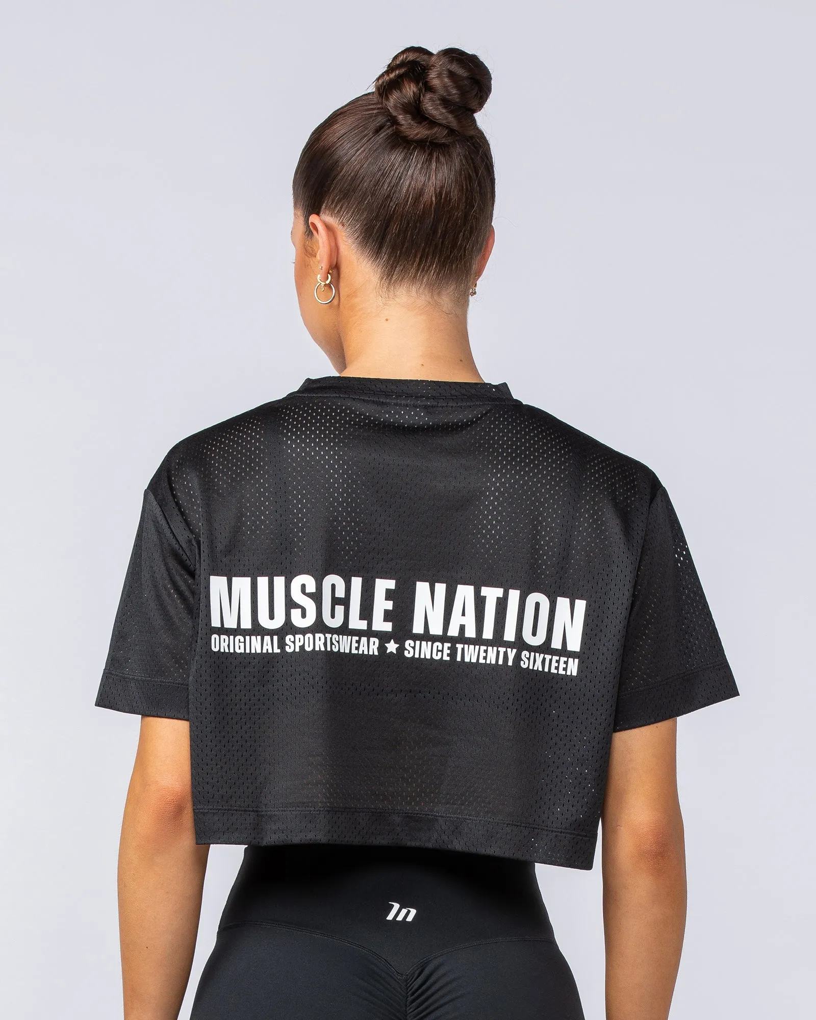 Swift Cropped Training Tee - Black