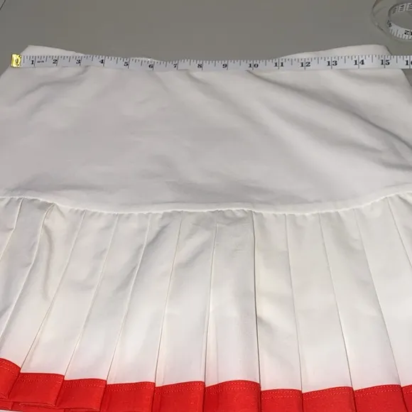 Tory Burch Tory sport tennis/pickleball skirt skort size medium pleated