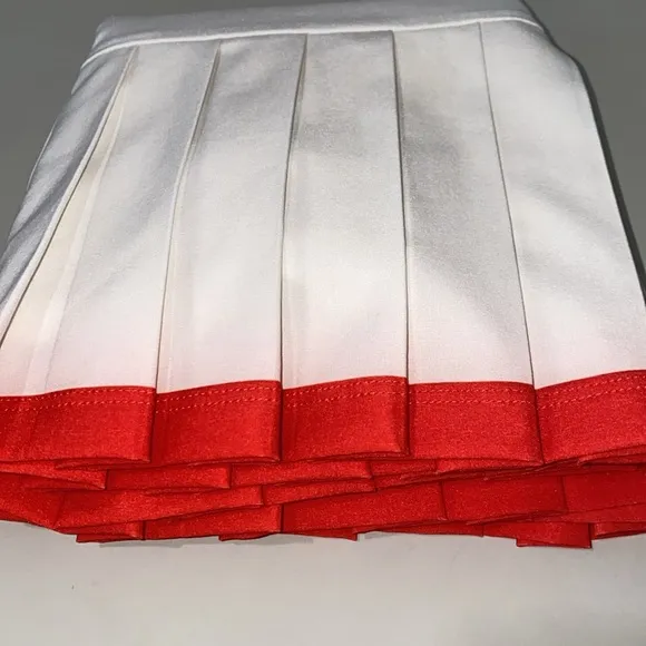 Tory Burch Tory sport tennis/pickleball skirt skort size medium pleated