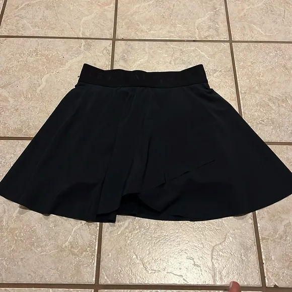 Varley Special Event Rivera Black Athletic Skort Tennis Skirt New