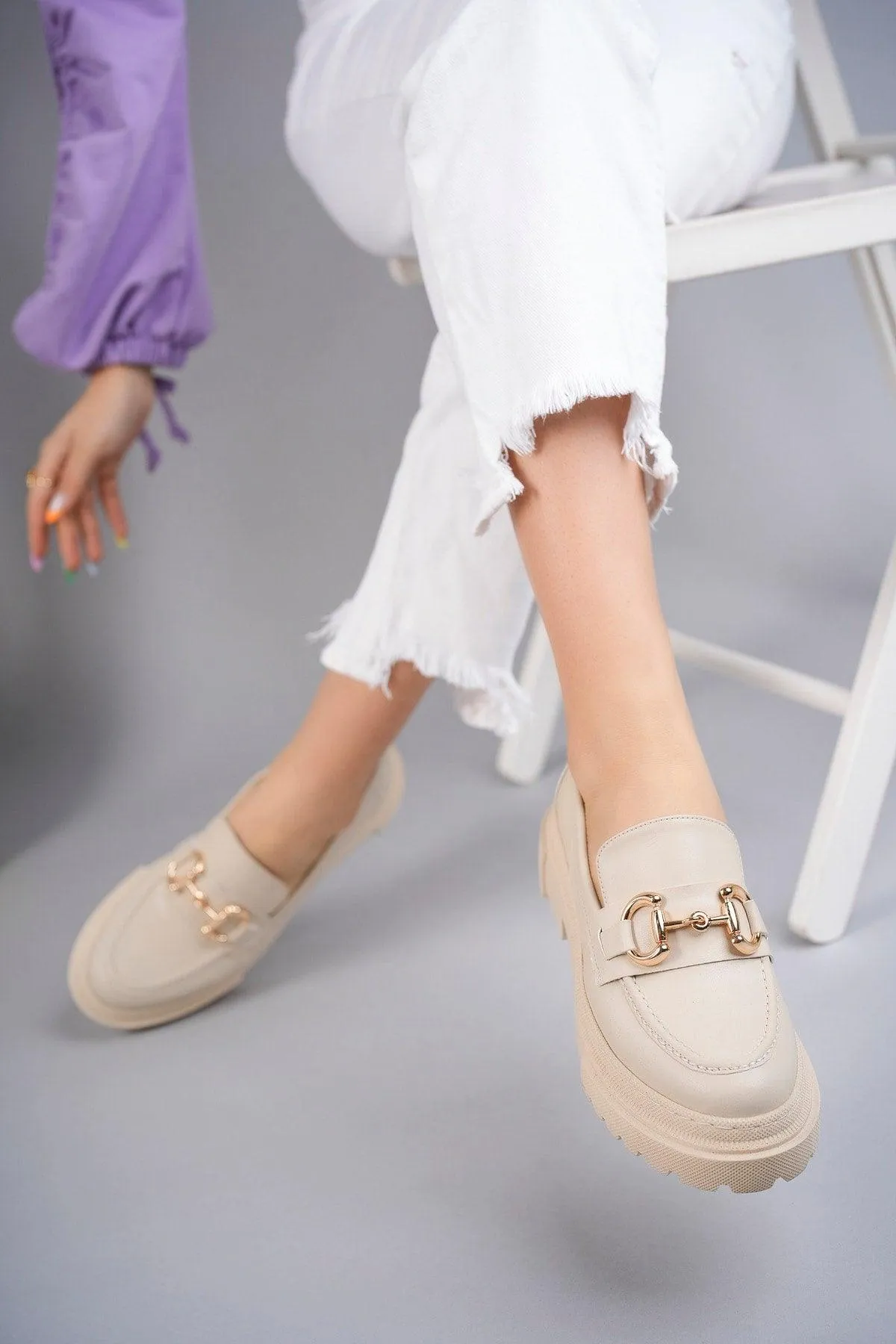 Women's Thick Sole Loafer Loafers Gc Beige Gold Buckle
